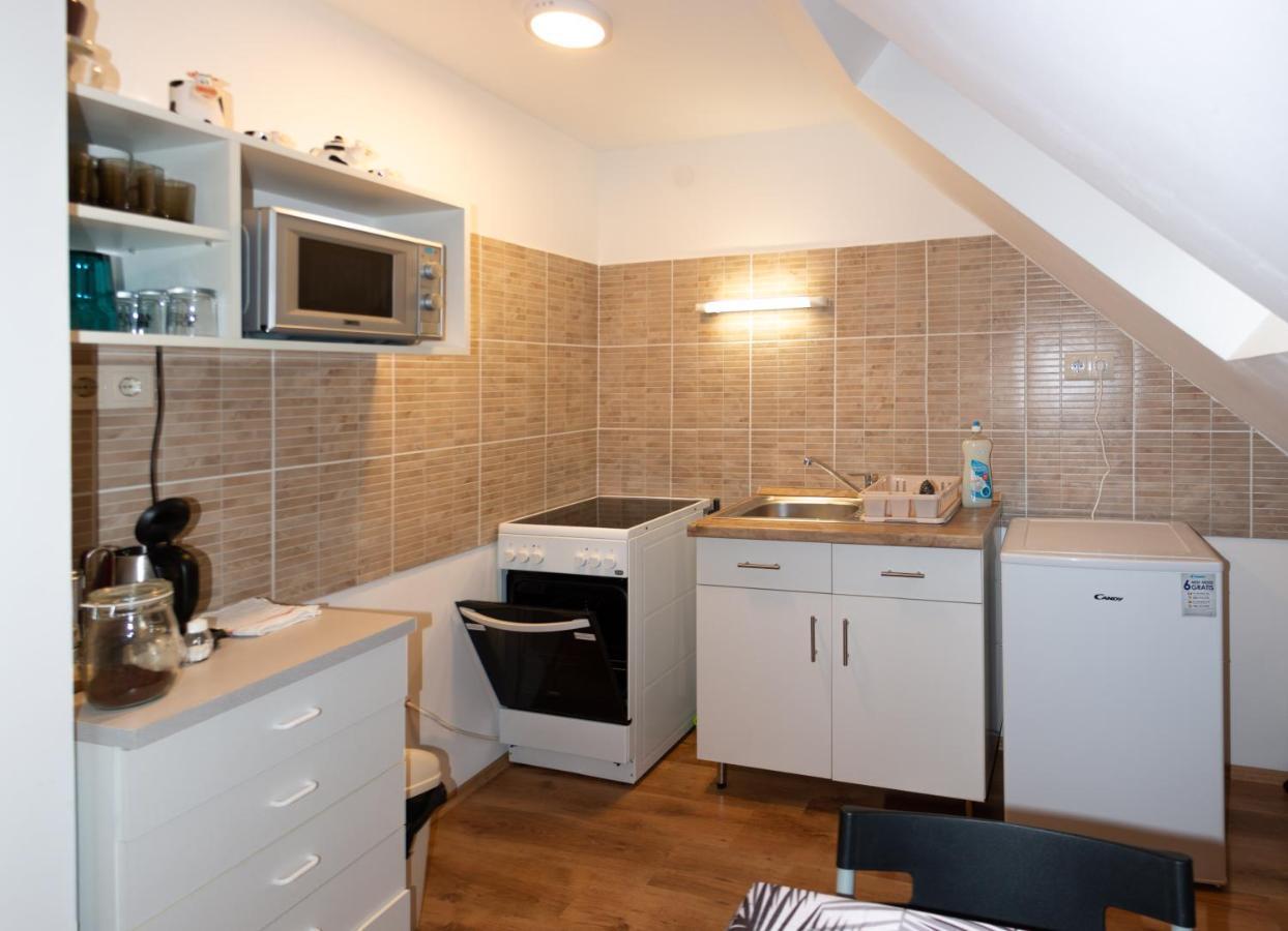Poroszlay Apartman Debrecín Exteriér fotografie