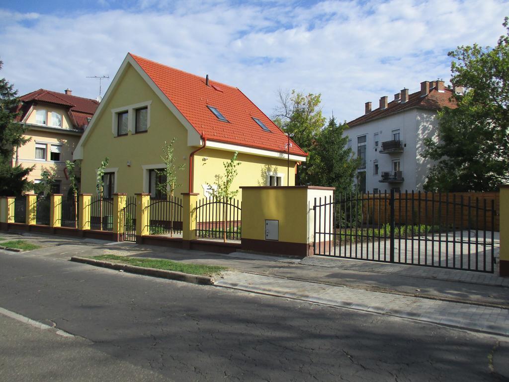 Poroszlay Apartman Debrecín Exteriér fotografie