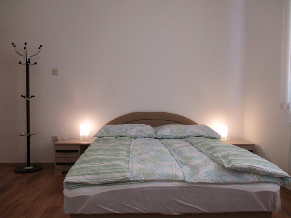 Poroszlay Apartman Debrecín Exteriér fotografie